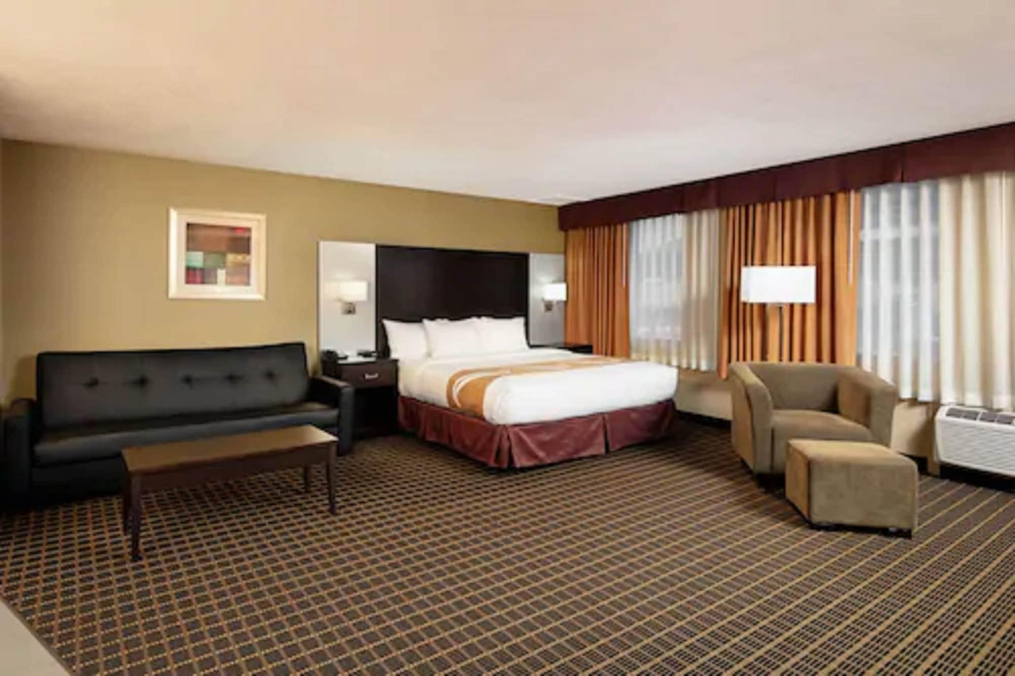 Quality Inn & Suites Downtown Windsor Eksteriør billede