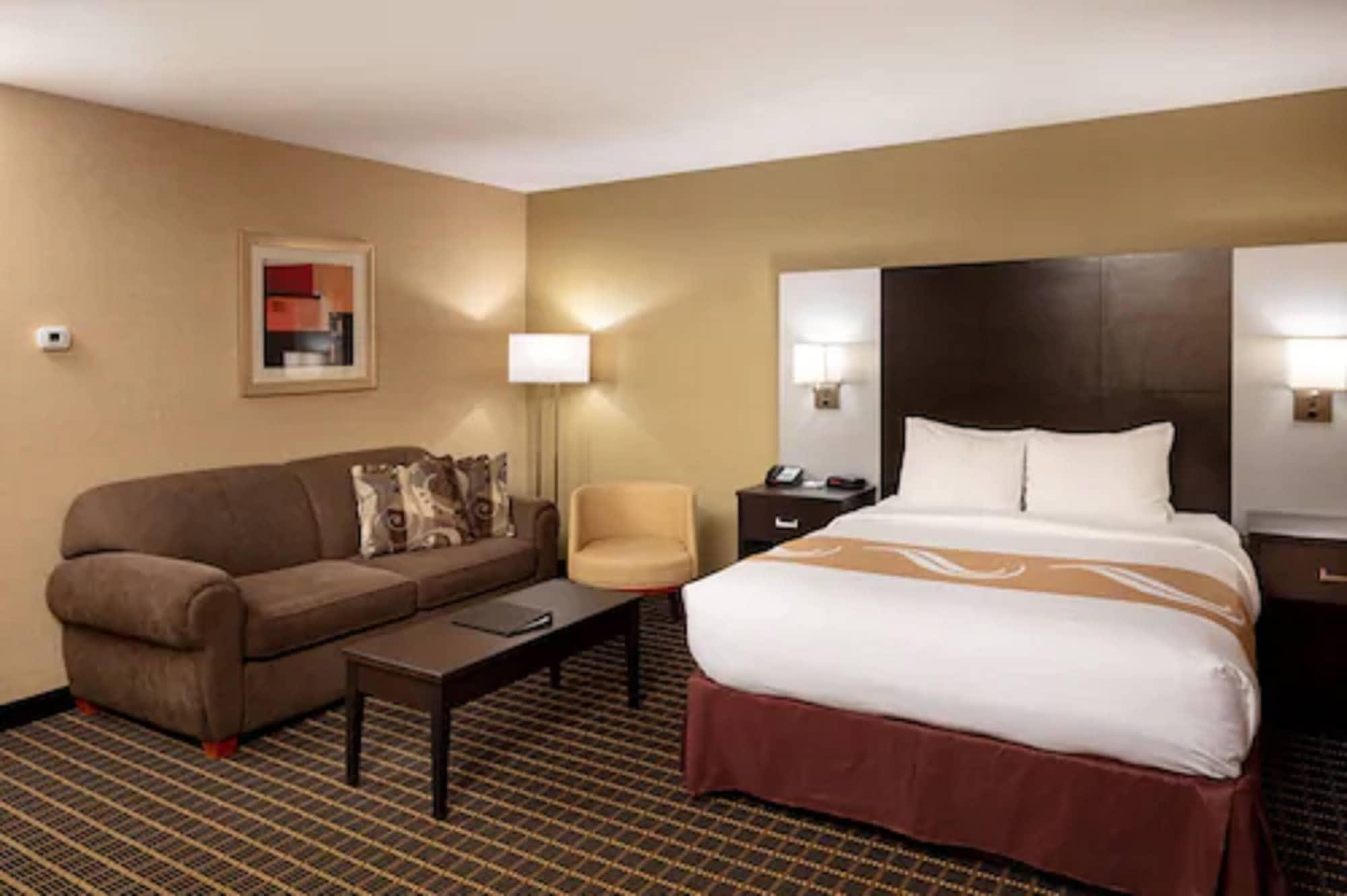 Quality Inn & Suites Downtown Windsor Eksteriør billede