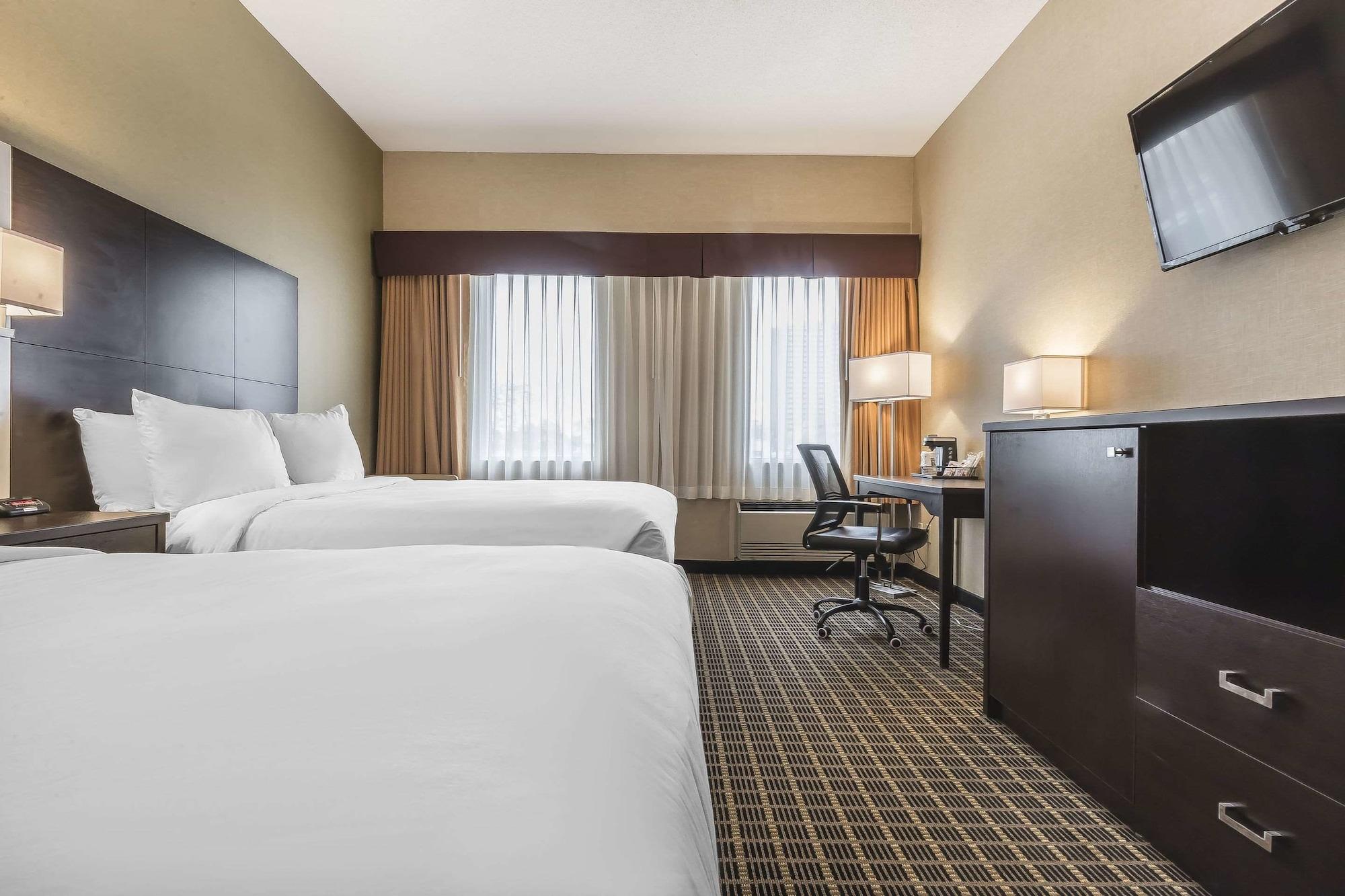 Quality Inn & Suites Downtown Windsor Eksteriør billede