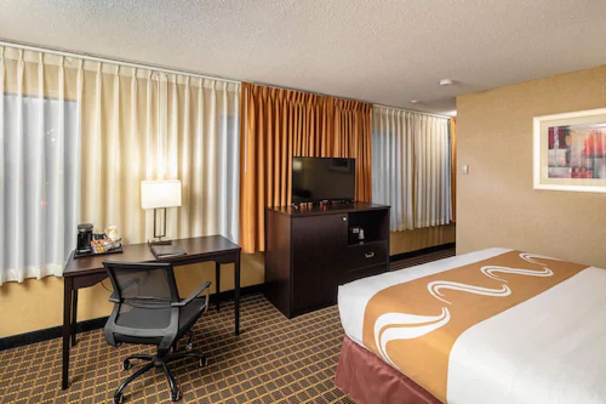 Quality Inn & Suites Downtown Windsor Eksteriør billede