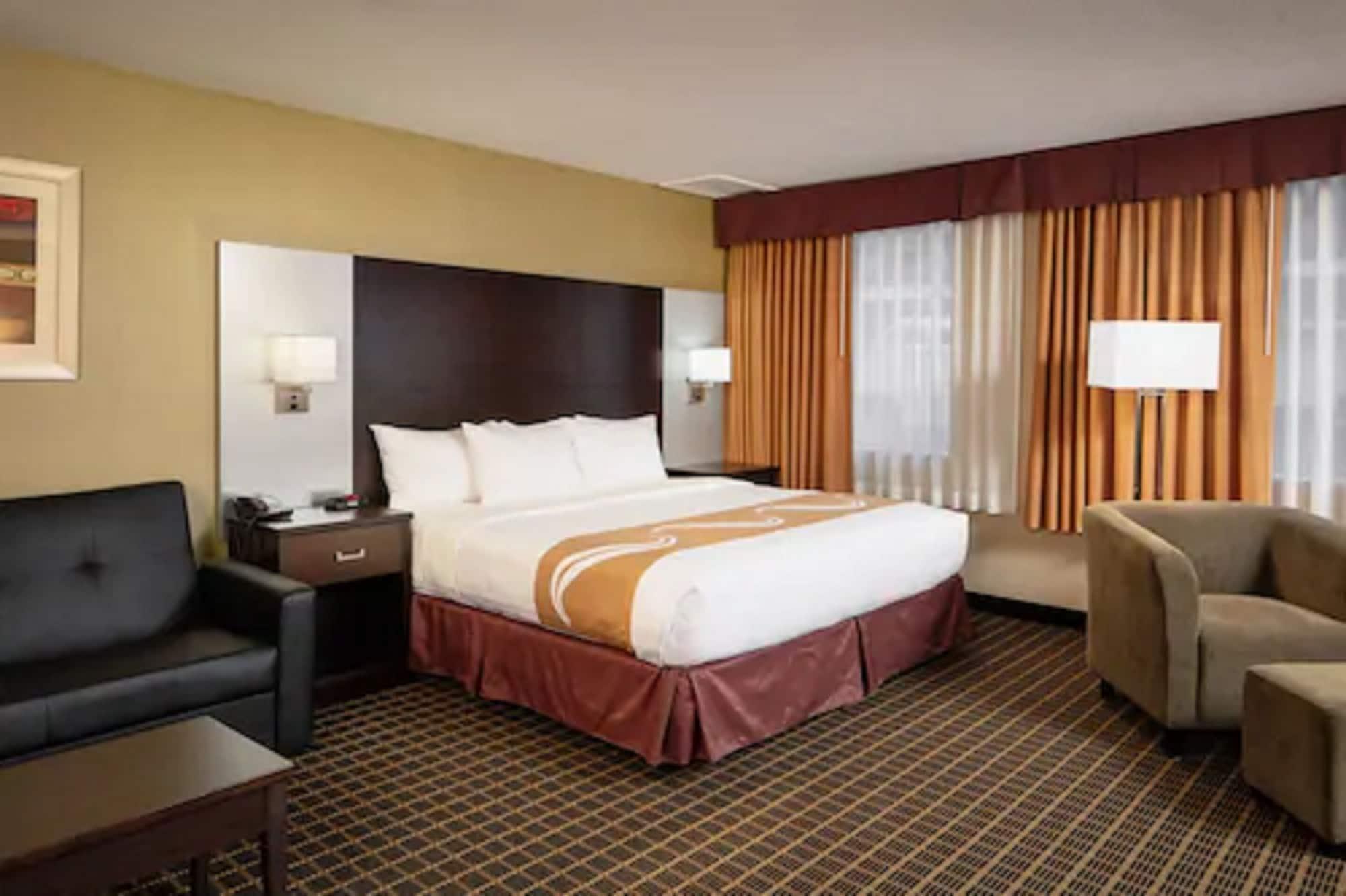 Quality Inn & Suites Downtown Windsor Eksteriør billede