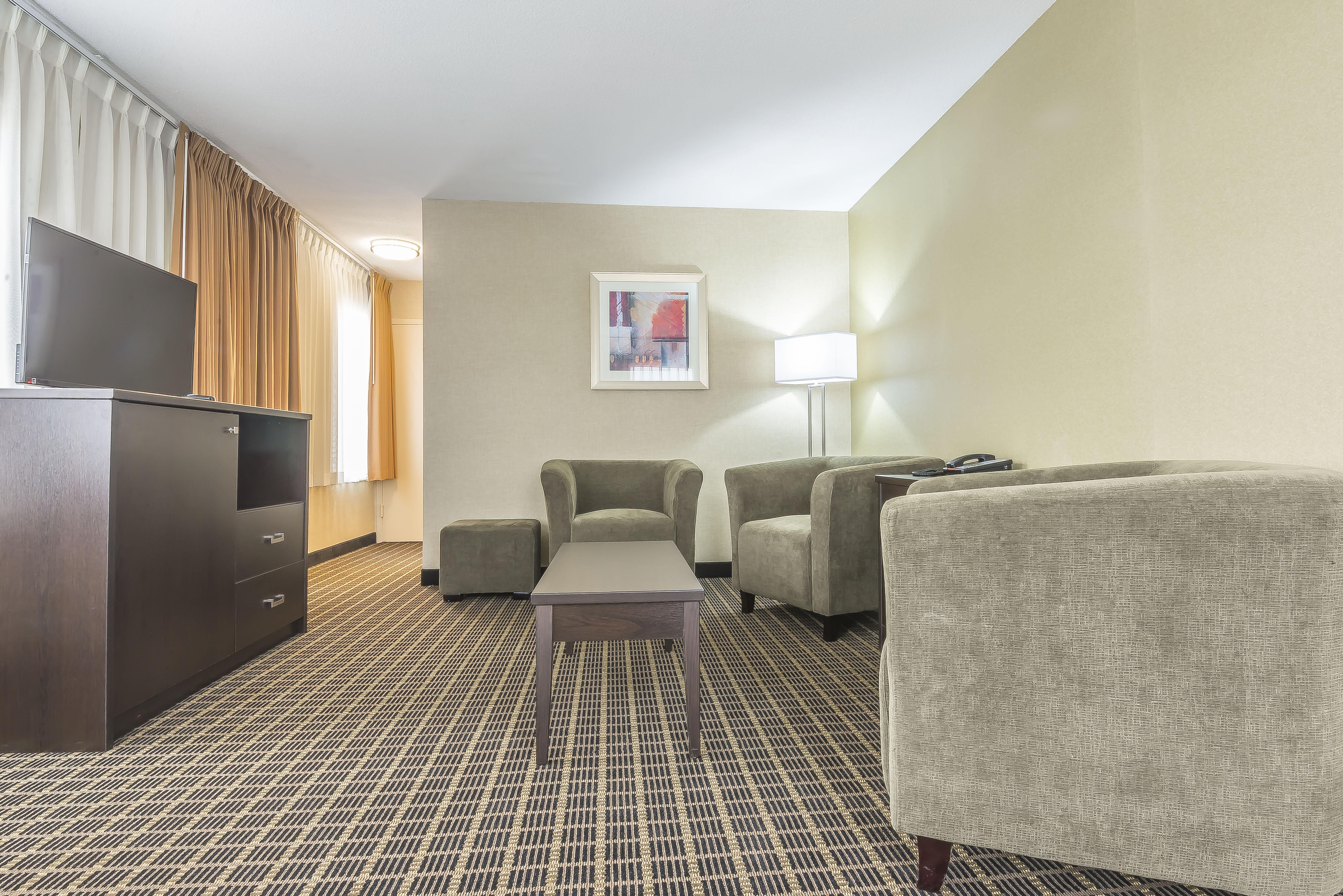 Quality Inn & Suites Downtown Windsor Eksteriør billede