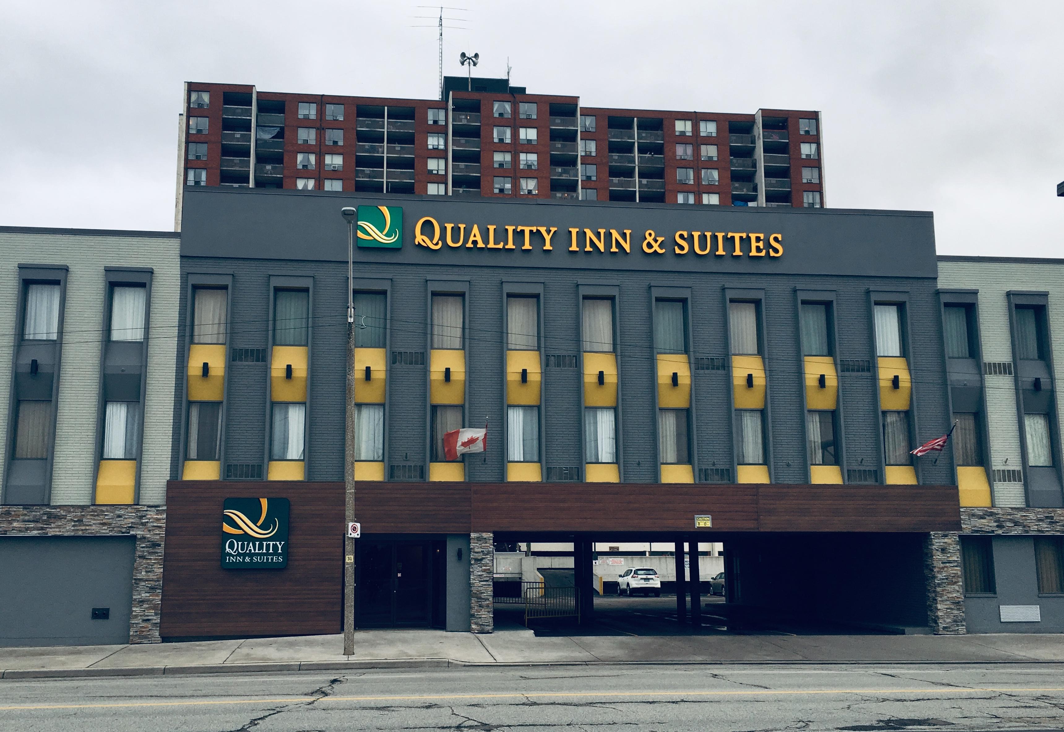 Quality Inn & Suites Downtown Windsor Eksteriør billede