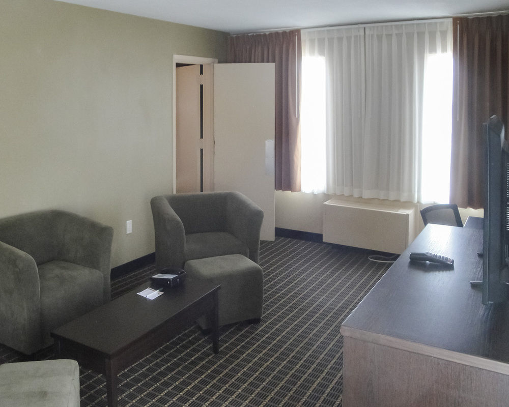 Quality Inn & Suites Downtown Windsor Eksteriør billede
