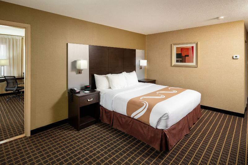 Quality Inn & Suites Downtown Windsor Eksteriør billede